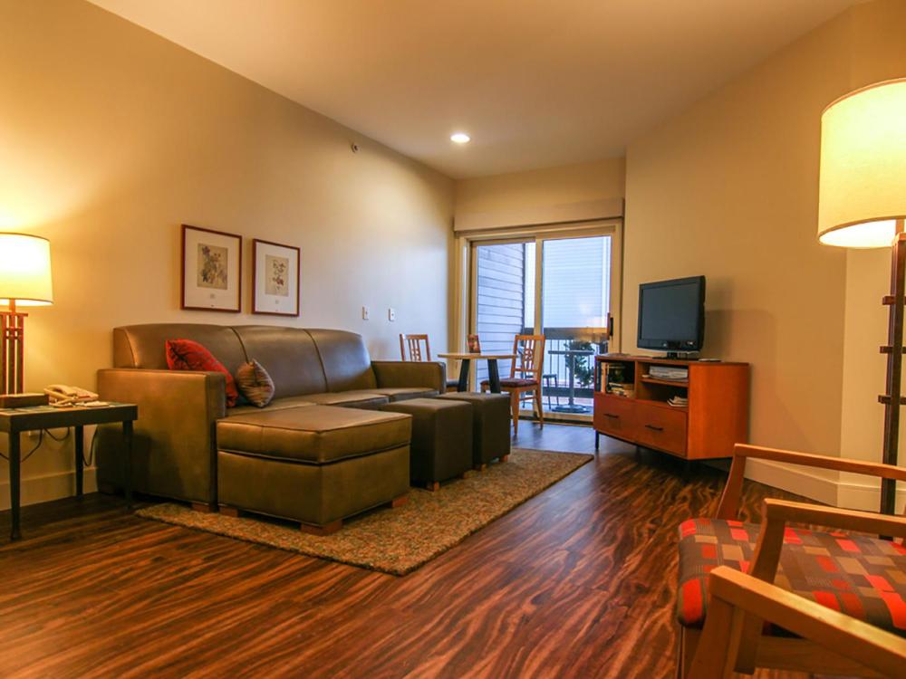 King Room interior
